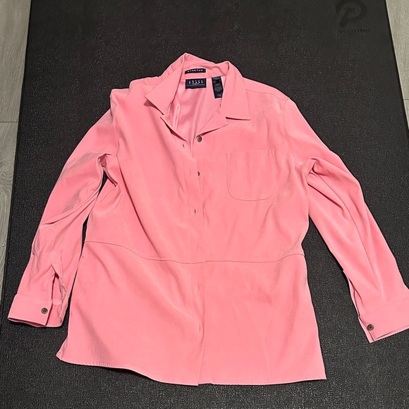 Liz Claiborne Tops - Liz Claiborne Crazy Horse Pink Blouse/overcoat